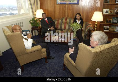 Acting Secretary Alphonso Jackson with Jack Kemp and James Perkins ...