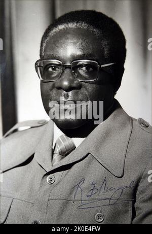 Signed photographs of Robert Mugabe (1924 - 2019) Zimbabwean revolutionary and politician who served as Prime Minister of Zimbabwe from 1980 to 1987 and then as President from 1987 to 2017. Stock Photo