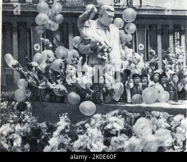 Photograph of national celebrations in Pyongyang, North Korea. Celebrations is built around the cult of the leader Kim Il Sung, 1961. Stock Photo