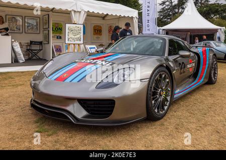 2015 Porsche 918 Spyder plug-in hybrid hypercar on display at the Salon Privé Concours d’Elégance motor show held at Blenheim Palace Stock Photo