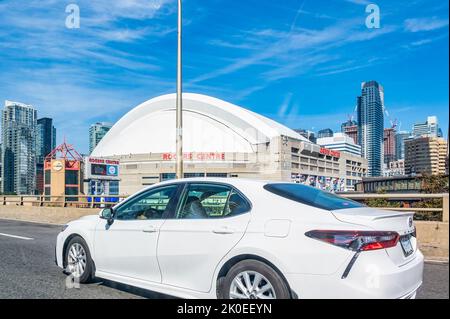 Toronto, Canada - September 10, 2022: Rogers Centre seen from the Gardiner Expressway. Point of view from the Gardiner Expressway. Stock Photo