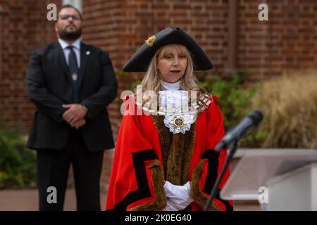 Brentwood, UK. 11th Sep, 2022. Brentwood Essex 11th Sept 2022 The Proclamation of Accession at the Town Hall, Brentwood Essex, read by the Mayor of Brentwood Mrs Olivia Francois and the introduction read by Col. Peter Christian, Deputy Lieutenant of Essex Pictured Mayor of Brentwood Mrs Olivia Francois Credit: Ian Davidson/Alamy Live News Stock Photo