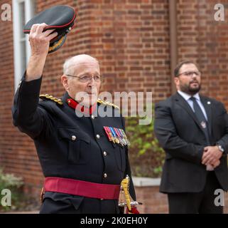 Brentwood, UK. 11th Sep, 2022. Brentwood Essex 11th Sept 2022 The Proclamation of Accession at the Town Hall, Brentwood Essex, read by the Mayor of Brentwood Mrs Olivia Francois and the introduction read by Col. Peter Christian, Deputy Lieutenant of Essex Pictured Deputy Lieutenant of Essex leads three cheers for His majesty The King, Credit: Ian Davidson/Alamy Live News Stock Photo