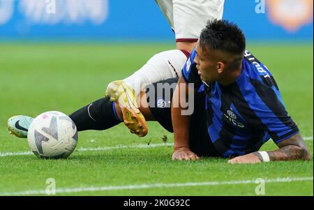 Foto Spada/LaPresse 10  settembre 2022 - Milano , Italia - sport, calcio - Inter vs Torino   - Campionato italiano di calcio Serie A TIM 2022/2023 - Stadio San Siro. Nella foto:  Lautaro Martinez (Inter Milan); September 10, 2022 Milan , Italy - sport, calcio - Inter vs Torino  - Serie A Football Championship 2022/2023 - San Siro Stadium . In the pic: Lautaro Martinez (Inter Milan); Stock Photo