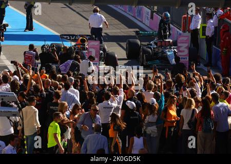 Monza, Italy. 11th Sep, 2022. parc ferme, illustration during the Formula 1 Pirelli Gran Premio dâ&#x80;&#x99;Italia 2022, Italian Grand Prix 2022, 16th round of the 2022 FIA Formula One World Championship from September 9 to 11, 2022 on the Autodromo Nazionale di Monza, in Monza, Italy - Photo: Dppi/DPPI/LiveMedia Credit: Independent Photo Agency/Alamy Live News Stock Photo