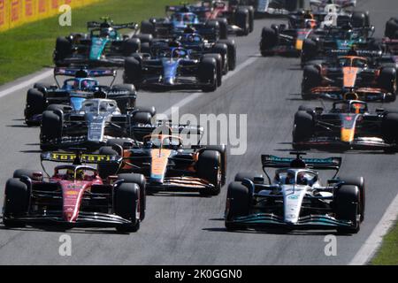 Monza, Italy. 11th Sep, 2022. Drivers start during the Italian Formula One Grand Prix at Monza Circuit, Italy, Sept. 11, 2022. Credit: Meng Dingbo/Xinhua/Alamy Live News Stock Photo