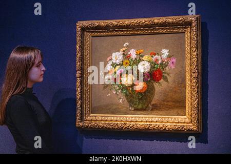 London UK. 12 September 2022.  Henri Fantin-Latour (1836-1904) Bouquet de jardin, oil on canvas Painted in 1900: Estimate USD 6,00,000-900,000 . Highlights from the Ann & Gordon Getty Collection Ahead of being sold for charity during Four Day and Evening Sales in New York October 20-24 Credit: amer ghazzal/Alamy Live News Stock Photo