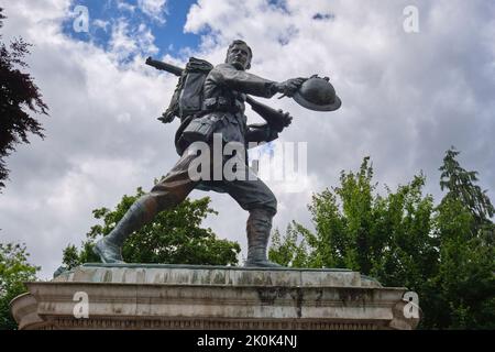 The bronze soldier memorial to all the fighters, armed forces who served in the Great War and WWII. In Cambridge, England, United Kingdom. Stock Photo