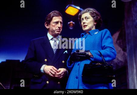 Toby Salaman (Prince Charles), Paula Wilcox (The Queen) in THE QUEEN AND I by Sue Townsend at the Vaudeville Theatre, London WC2  19/10/1994 a co-production with Out of Joint, Haymarket Theatre Leicester and The Royal Court  music & lyrics: Mickey Gallagher & Ian Dury  design: Fotini Dimou  lighting: Matthew O'Connor & Rick Fisher  director: Max Stafford-Clark Stock Photo