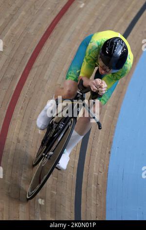 Sarah ROY of Australia in the women's 3000m Individual Pursuit  bronze medal race cycling at the 2022 Commonwealth games in the Velodrome, Queen Elizabeth Olympic Park, London. Stock Photo