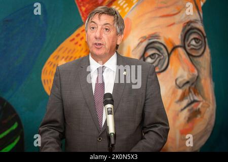Flemish Minister President Jan Jambon pictured during a meeting with Belgian entrepreneurs in The Museum of Literature during the first day of a diplomatic mission of the Flemish government to Ireland, Monday 12 September 2022. BELGA PHOTO JAMES ARTHUR GEKIERE Stock Photo