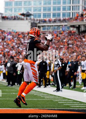 Cincinnati, Ohio, USA. 11th Sep, 2022. Sept. 11, 2022: Ja'Marr Chase #1 during the Cincinnati Bengals vs. Pittsburgh Steelers in Cincinnati, Ohio at Paycor Stadium (Credit Image: © AMG/AMG via ZUMA Press Wire) Stock Photo