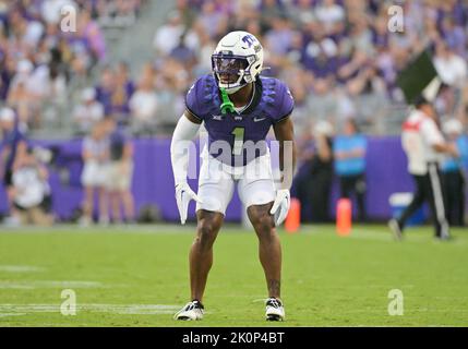 Fort Worth, Texas, USA. 10th Sep, 2022. TCU Horned Frogs cornerback Tre'Vius Hodges-Tomlinson (1) lines up for play during the 1st half of the NCAA Football game between the Tarleton State Texans and the TCU Horned Frogs at Amon G. Carter Stadium in Fort Worth, Texas. Matthew Lynch/CSM/Alamy Live News Stock Photo