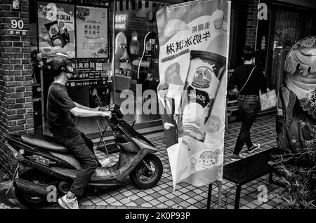 Taipei. 13th Sep, 2022. Ice cream advertisement with an image of Russian President Vladimir Putin in front of a store selling Russian products in Taipei, Taiwan on 13/09/2022 by Wiktor Dabkowski Credit: dpa/Alamy Live News Stock Photo