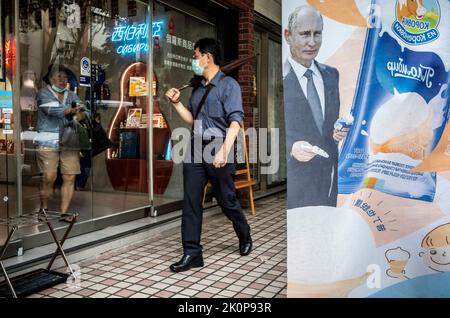 Taipei. 13th Sep, 2022. Ice cream advertisement with an image of Russian President Vladimir Putin in front of a store selling Russian products in Taipei, Taiwan on 13/09/2022 by Wiktor Dabkowski Credit: dpa/Alamy Live News Stock Photo