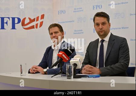Vienna, Austria. 13th Sep, 2022. Press conference with FPÖ City Councilor Dominik Nepp (R) Stock Photo