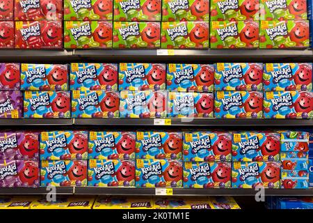 Victorville, CA, USA – September 8, 2022: Boxes of Kool-Aid Jammers tropical punch drink on a store shelf at Winco supermarket in Victorville, Califor Stock Photo