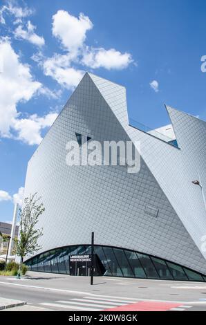 The new State Gallery of Lower Austria in Krems an der Donau is based on the daring vision of the architects and a  determined political will Stock Photo