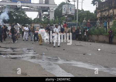Kolkata, India. 13th Sep, 2022. Integrants of the Bharatiya Janata Party take part during a protest. BJP Demonstrators confront Police Personals and also torched a Kolkata Police Vehicle during the riots. on September 13, 2022 in Kolkata, India. (Credit Image: © Sukhomoy  Sen Eyepix Group/eyepix via ZUMA Press Wire) Credit: ZUMA Press, Inc./Alamy Live News Stock Photo