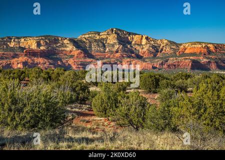 Bear Mountain massif, Red Rock Secret Mountain Wilderness, from Boynton Pass Road, Colorado Plateau, Coconino National Forest, near Sedona, Arizona Stock Photo