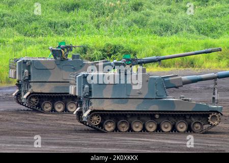 The Type 99 155 mm self-propelled howitzer of JGSDF Stock Photo