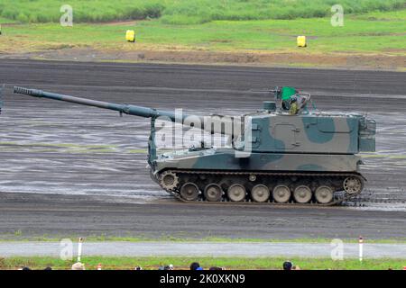 The Type 99 155 mm self-propelled howitzer of JGSDF Stock Photo