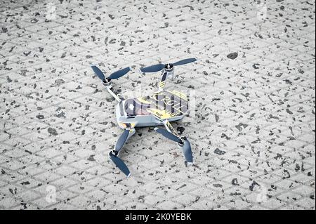 Non Exclusive: ZAPORIZHZHIA, UKRAINE - SEPTEMBER 8, 2022 - A UAV is pictured at the school of drone pilots organised by the volunteers of the Palianyt Stock Photo