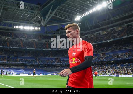 Madrid, Spain. 14th Sep, 2022. Soccer: Champions League, Group Stage, Group F, Matchday 2 Real Madrid - RB Leipzig at Santiago Bernabeu Stadium. Leipzig's player Timo Werner warms up before the match. Credit: Jan Woitas/dpa/Alamy Live News Stock Photo