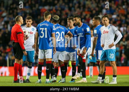 14 September 2022, Glasgow, UK. Rangers FC played FC Napoli at Rangers' Ibrox Stadium, Glasgow, Scotland, UK in the 'Champions League Group Stage'. The match referee by Antonio Maten Lahoz from Spain. Credit: Findlay / Alamy Live News Stock Photo