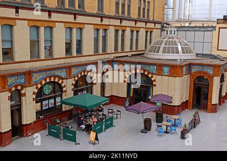 Historic, concourse at Victoria Station Approach, Manchester, England, UK,  M3 1WY - 1st Class lounge,refreshment room, restaurant, grill room Stock Photo