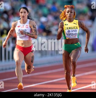 Ewa Swoboda of Poland and Elaine Thompson-Herah of Jamaica competing in the women’s100m semi-final at the World Athletics Championships, Hayward Field Stock Photo