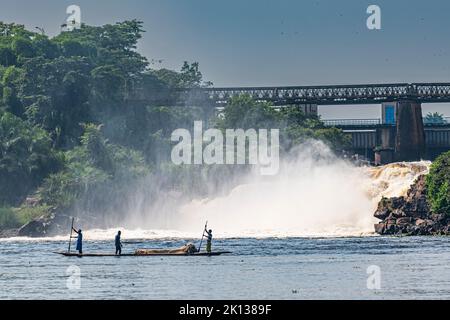 Fishermen fishing below the rapids on the Tshopo River, Kisangani, Democratic Republic of the Congo, Africa Stock Photo