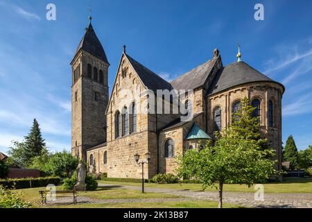 Deutschland, Coesfeld, Coesfeld-Lette, Berkel, Baumberge, Muensterland, Westfalen, Nordrhein-Westfalen, NRW, Katholische Pfarrkirche St. Johannes der Stock Photo