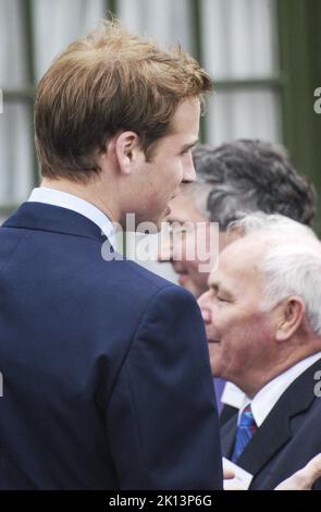 Prince William on his first ever official Royal Visit as a senior royal at NASH housing project in Newport, South Wales. June 18 2003. Photograph: ROB WATKINS/ALAMY Stock Photo