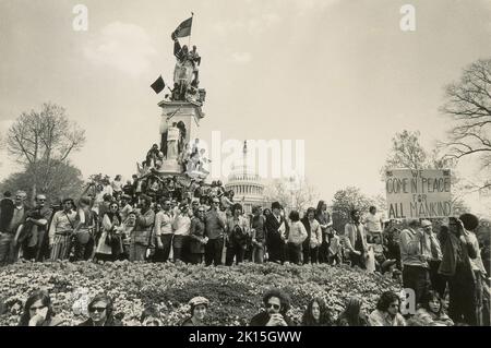 Large crowd with peace signs at an anti-war demonstration in front of the Capitol Building in Washington, D.C. Stock Photo