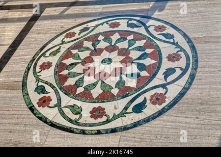 Giriraj Dharan Mandir temple decoration Stock Photo