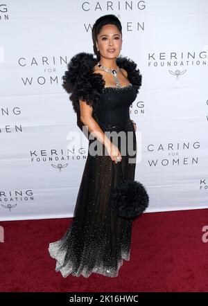 New York, USA. 15th Sep, 2022. Salma Hayek attending the Kering Foundation's Caring for Women dinner held at The Pool on Park Avenue on September 15, 2022 in New York City, NY ©Steven Bergman/AFF-USA.COM Credit: AFF/Alamy Live News Stock Photo