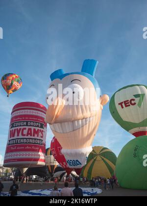 Sint Niklaas, 04 September 2022, Special shape hot air balloons during the peace celebrations on the Grote Markt in Sint Niklaas, Belgium Stock Photo