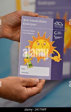 Nordhausen, Germany. 16th Sep, 2022. A dental children's passport is presented at the maternity ward of Südharz Klinikum Nordhausen. Since the summer of 2012, every newborn baby has received a Dental Children's Passport. In this passport, dentists document all check-ups and preventive measures in the dental practice, kindergarten and school during the first years of a child's life. Credit: Martin Schutt/dpa/Alamy Live News Stock Photo