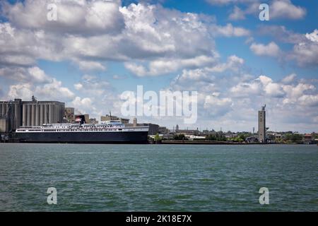 The SS Badger, docked in Manitowoc, Wisconsin from its daily Ludington, Michigan run, has been in service since 1953. Stock Photo