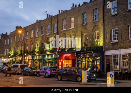 Upper street, the central thoroughfare of Islington at night, London ...