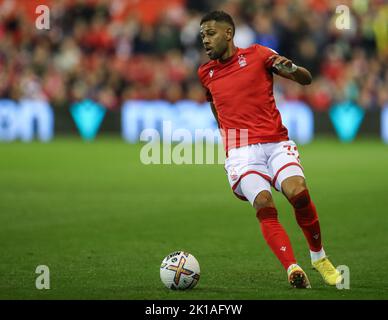 renan lodi   nottingham forest   head   cross