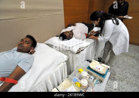 New Delhi, Delhi, India. 17th Sep, 2022. Bjp Workers Celebrate Prime Minister Narendra Modi 72nd birthday as Donating Blood in Blood donation Camp, at party head office Camp Innaugration by National President JP Nadda, in New Delhi on saturday (Credit Image: © Ravi Batra/ZUMA Press Wire) Credit: ZUMA Press, Inc./Alamy Live News Stock Photo