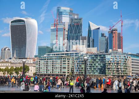 London, UK. 17th Sep 2022. Members of the public queuing outside The Scoop to attend the Lying-in-state of Queen Elizabeth II. Credit: Stuart Robertson/Alamy Live News. Stock Photo