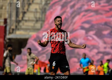 MALLORCA, SPAIN - SEPTEMBER 17: Jose Copete of RCD Mallorca celebrates the victory after the match between RCD Mallorca and Almeria CF of La Liga Santander on September 17, 2022 at Visit Mallorca Stadium Son Moix in Mallorca, Spain. (Photo by Samuel Carreño/PxImages) Stock Photo