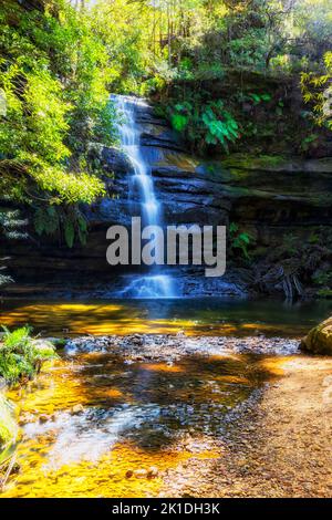 Gordon Falls in Blue Mountains national park falling to pool of Siloam - Leura town walking tracks. Stock Photo