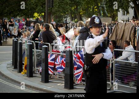 17 Sept 2022. Westminster, London, England. Huge crowds fill Westminster where Queen Elizabeth II lies in State. Tight security has been imposed throughout central London with a heavy police presence as the city prepares for the funeral of Her Majesty Queen Elizabeth II. The Queen will be buried on Monday 19th September. (Photo by Charlie Varley/Sipa USA) Stock Photo