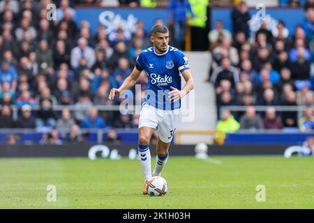 Liverpool, UK. 18th Sep, 2022. Conor Coady for Everton during the Premier League match between Everton and West Ham United at Goodison Park, Liverpool, England on 18 September 2022. Photo by Ben Wright. Editorial use only, license required for commercial use. No use in betting, games or a single club/league/player publications. Credit: UK Sports Pics Ltd/Alamy Live News Stock Photo