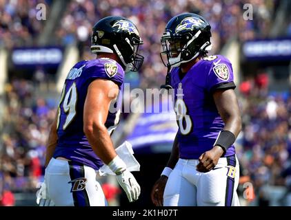 Lamar jackson hi-res stock photography and images - Alamy