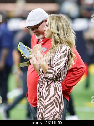 NFL Network Sara Walsh on air before an NFL football game between the  Cleveland Browns and the Carolina Panthers , Sunday, Sep. 11, 2022, in  Charlotte, N.C. (AP Photo/Brian Westerholt Stock Photo - Alamy